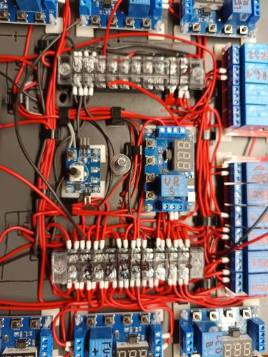 Und so sieht das aus wenn alle Bauteile miteinander Kombiniert werden